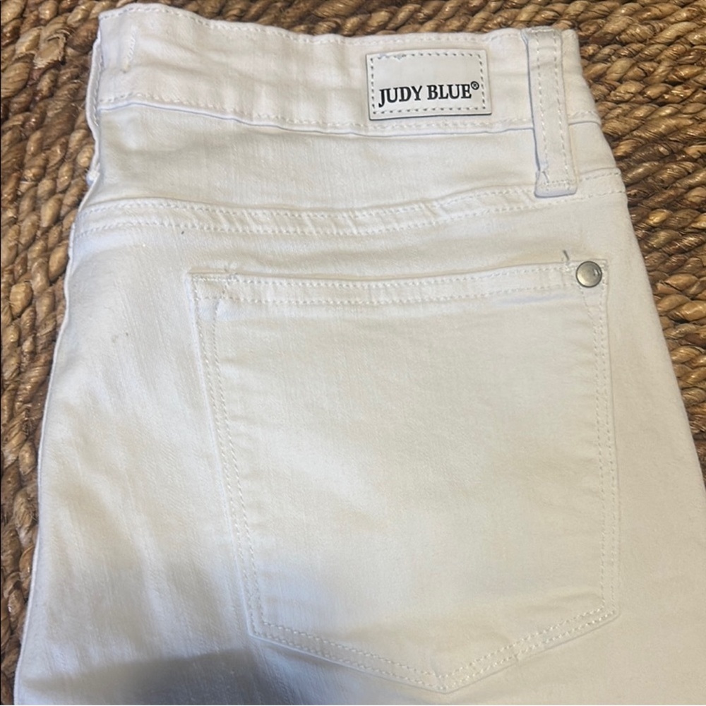 Judy Blue Skinny Fit Frayed Bottom Jeans - Picture 4 of 9